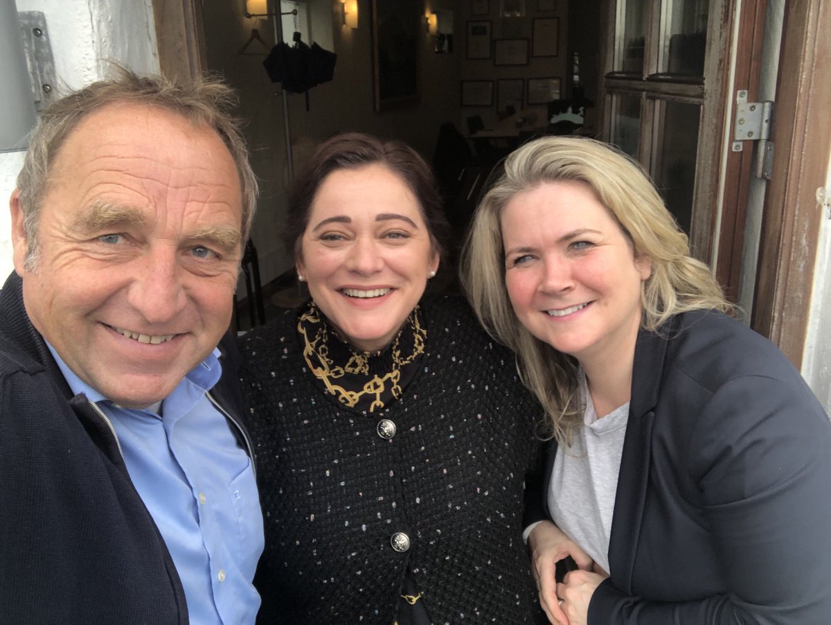 HofmannAviation's tweet photo. #CEOmeetingbythesea  - What a great start for my visit at the Faroe Islands ! Two wide-ranging #CEOinterviews here at Tórshavn. Jóhanna á Bergi CEO from ⁦⁦@fly_atlantic⁩ and Guðrið Højgaard (right), CEO of Visit Faroe Islands. 

#femaleleadership ⁦@IATA⁩ https://t.co/nTtMjOXUOu