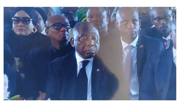 The youth will speak anyhow- whether its #june16 or @ a #EnyobeniTavern.they will expose de failing system &amp; the sleeping deadwood that's supposed 2 lead them into their future. #massfuneral #EnyobeniTragedy