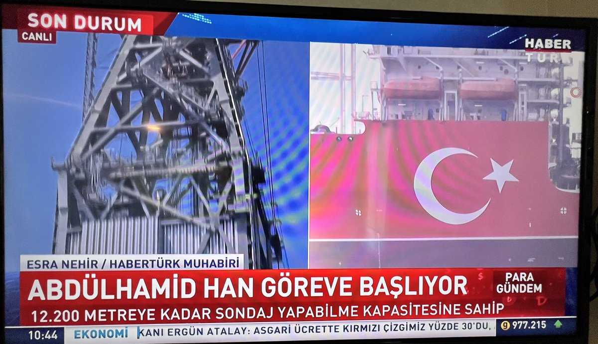 Haberin başlığına bakar mısınız!Muhteşem . Hadi bakalım Sultanın  düşmanları gene İftiralara başlarsınız  .  Evet bekliyorum .  Hakaret edenleri göndereceğimiz yer 👉🏼 🗑 #AbdülhamidHanGörevde