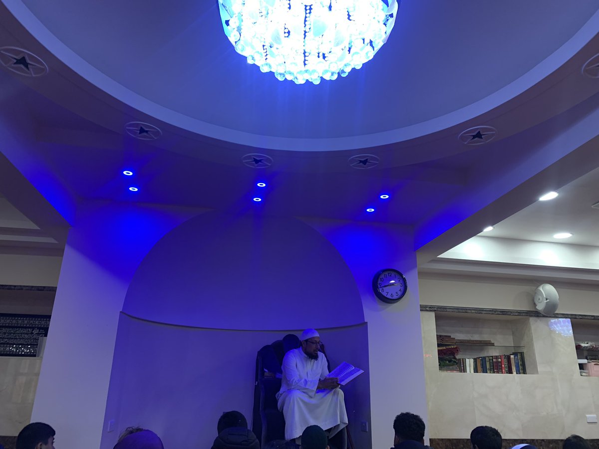 StLukesYear5B's tweet photo. 5B had a brilliant time at mosque this afternoon! We throughly enjoyed watching prayer and learning all about the 5 pillars of Islam. @stlukesbury https://t.co/YZOAYmObNB
