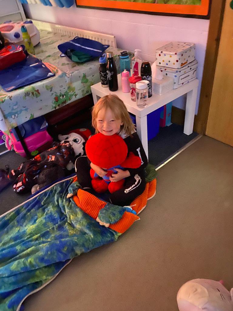 ThorngroveLower's tweet photo. Sleepover fun for Reception #Movies #Sleepover #Friends @ThorngrovePrep https://t.co/9uv2HQ3glA