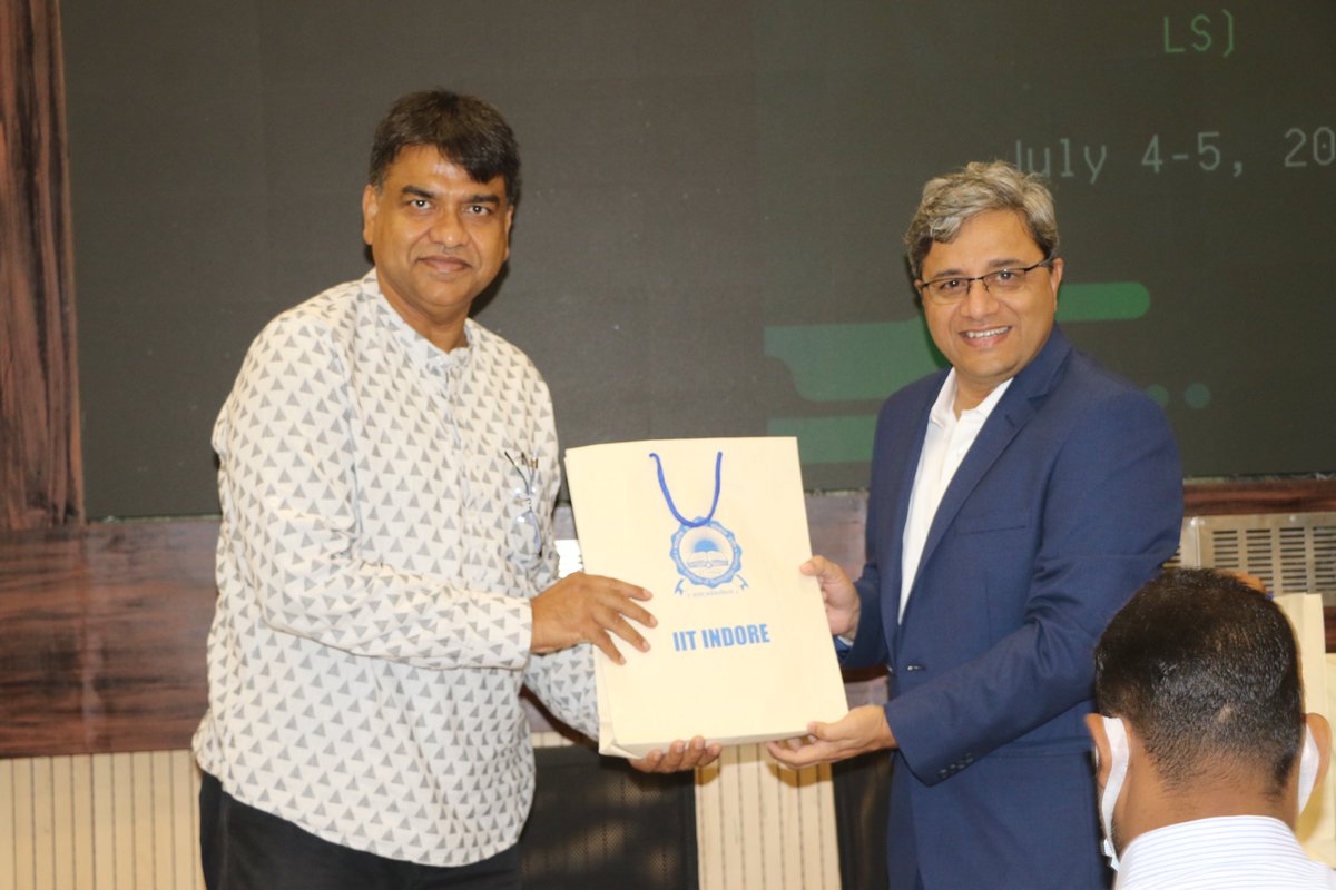 sirc_iitindore's tweet photo. Prof. Suhas S Joshi briefed about the course planned for start-up &amp; said “The Institute has 75 technologies that have emerged from the research of Professors &amp; students. We have documented them &amp;  made a brochure of these technologies and one is up for commercialisation. https://t.co/bIpJV1w8Jf