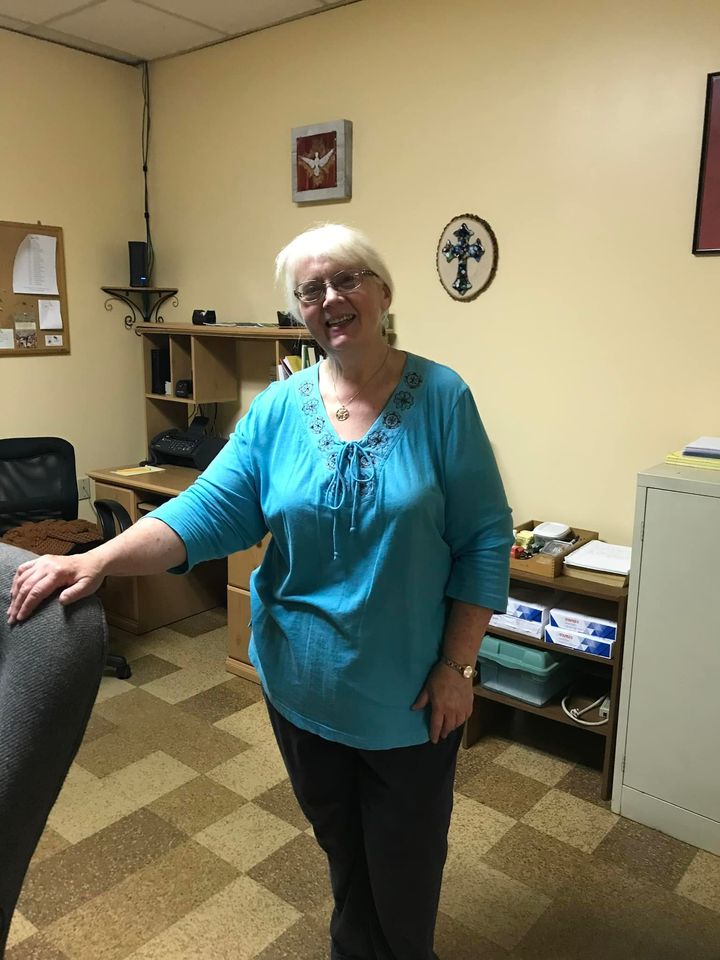 CCS_Connected's tweet photo. Love our friends at Delta United Methodist Church!! They have continued supporting our families alongside us with their Laundry Love program! Did you know that lack of clean clothing is one of the top 3 struggles linked back to absenteeism in schools? https://t.co/4Qsustt64w