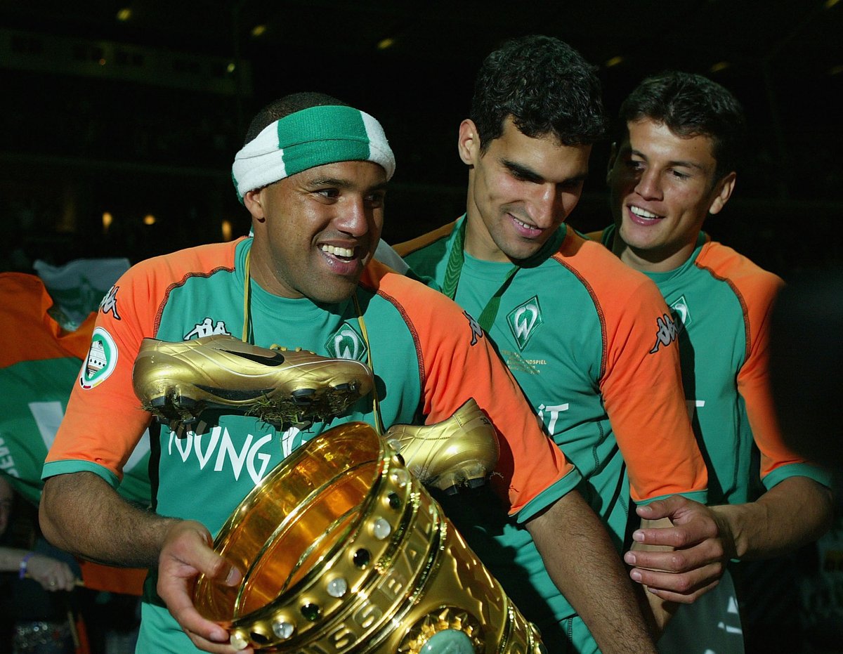 RetroSVW's tweet photo. Ailton, Paul Stalteri, Nelson Haedo Valdez #Werder 2003/04 https://t.co/9RlRpfUzHv