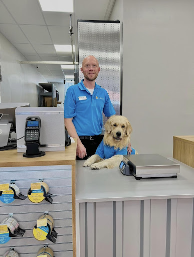 phillyccra's tweet photo. We are super excited to welcome Josh and Tango to the neighborhood. 
Visit the new UPS store at 21st and Walnut and say hi!

#philly #philadelphia #pennsylvania #whyilovephilly #phillygram #explorepage #volunteer #nonprofit #howphillyseesphilly #phillyfriends #community https://t.co/1823aScMdj