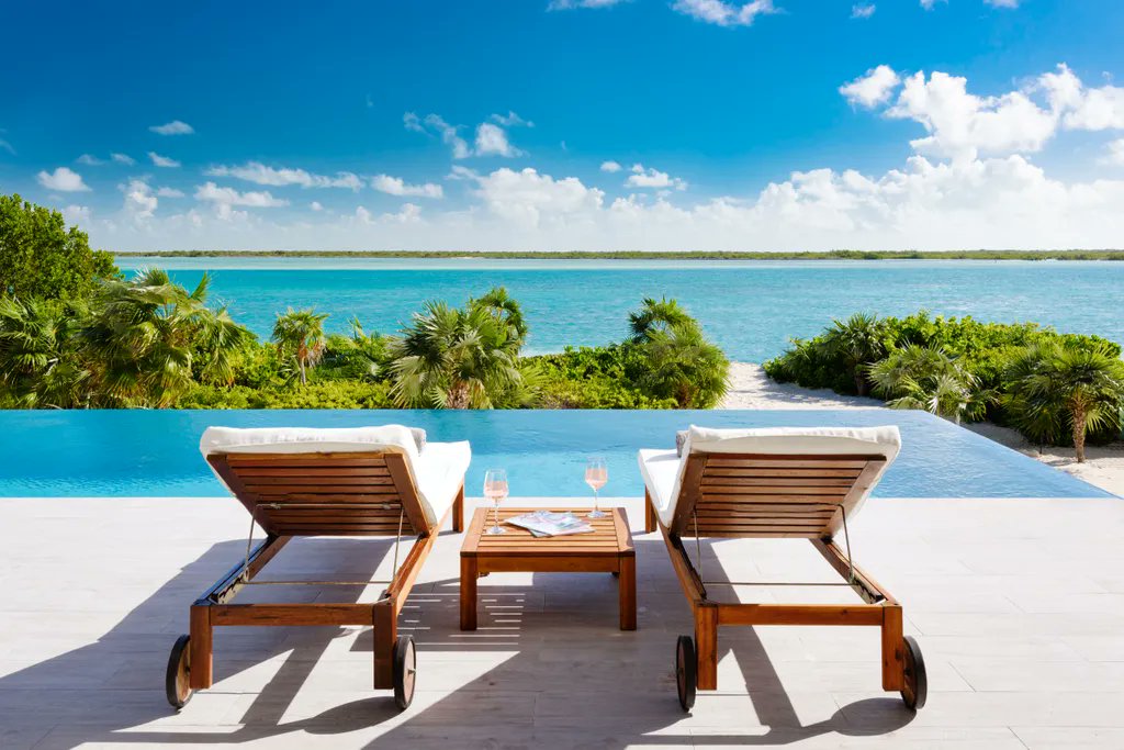 booktci's tweet photo. Luxury vacation rentals in #turksandcaicos
Locally based. Local knowledge.
https://t.co/SxSzSBHiae https://t.co/oGVLJhRmm2