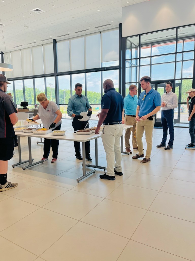 We had a GREAT day on Monday!

We celebrated the Fourth of July with some delicious barbeque and fantastic sides to go with it. 😋

Thank you, Joseph, for treating all of us here with lunch!

#FlowNissanStatesville #4thofJuly #YummyFood