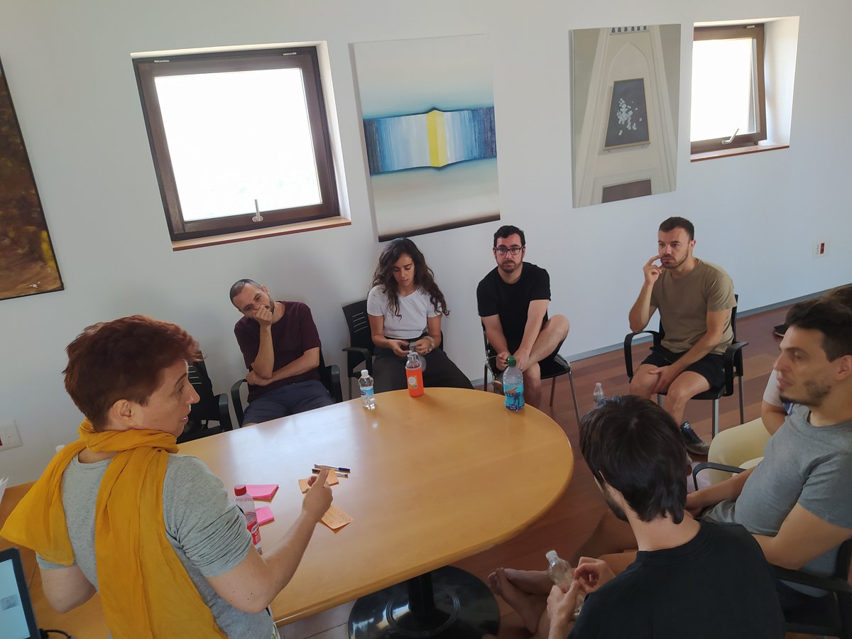 LabeurU's tweet photo. e-migrantes urbanos: Taller de entrenamiento de María AA centrado en la performance ❤️

Gracias María por compartir tu experiencia con nosotr@s 🤩🤩🤩🤩🤩🤩🤩🤩🤩🤩

En el Espacio Santa Clara, con el apoyo del ICAS y del CICUS

Fotos: Claudia Zavaleta https://t.co/75QV4UGZWH