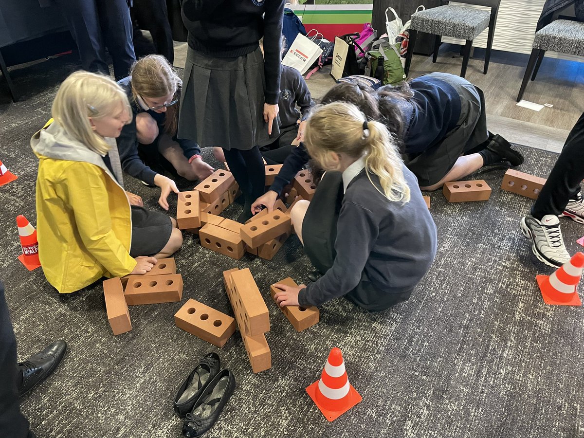 valleygardensnt's tweet image. Fantastic day #STEMFestNetZero #vgmscomputing @NorthEastSTEMhub @NU_Foundation