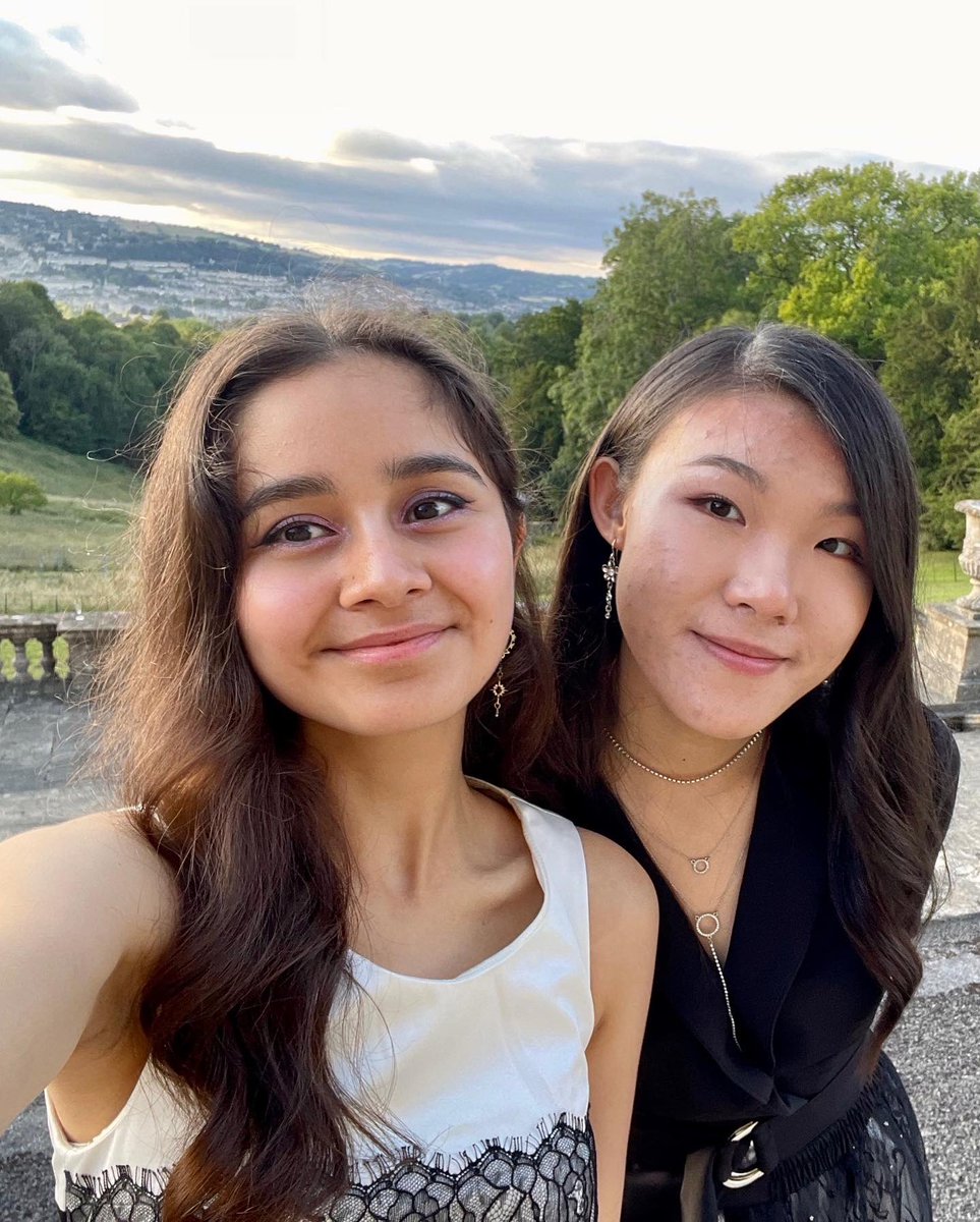 PPC_StMarys's tweet photo. The Leavers Dinner 2022 - what a beautiful evening! Celebrating a year of leadership, hard work, resilience, friendship, laughter and maybe some tears too. Upper Sixth we are going to miss you but are so proud of who you are and all you have achieved with us. 💃✨#PPCboarding https://t.co/d1iMXJQ76f