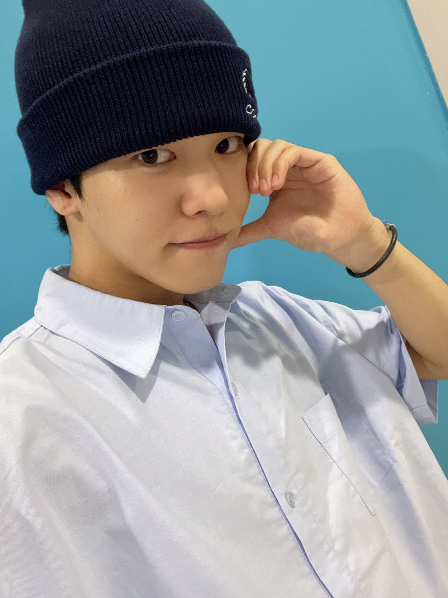 ONF_offcl's tweet photo. [#LightONF] 22.07.06 펜타곤의 밤의 라디오 📸

퓨즈들의 야심한 밤을 알차게 만들어준 우리 기특구치의 라디오 나들이🎵 유의 이야기 들으며 행복한 시간이었어요😆 이 행복함 그대로 좋은 밤 보내세유❣️✨

#온앤오프 #ONF #유 #U https://t.co/WpFutQXG4y