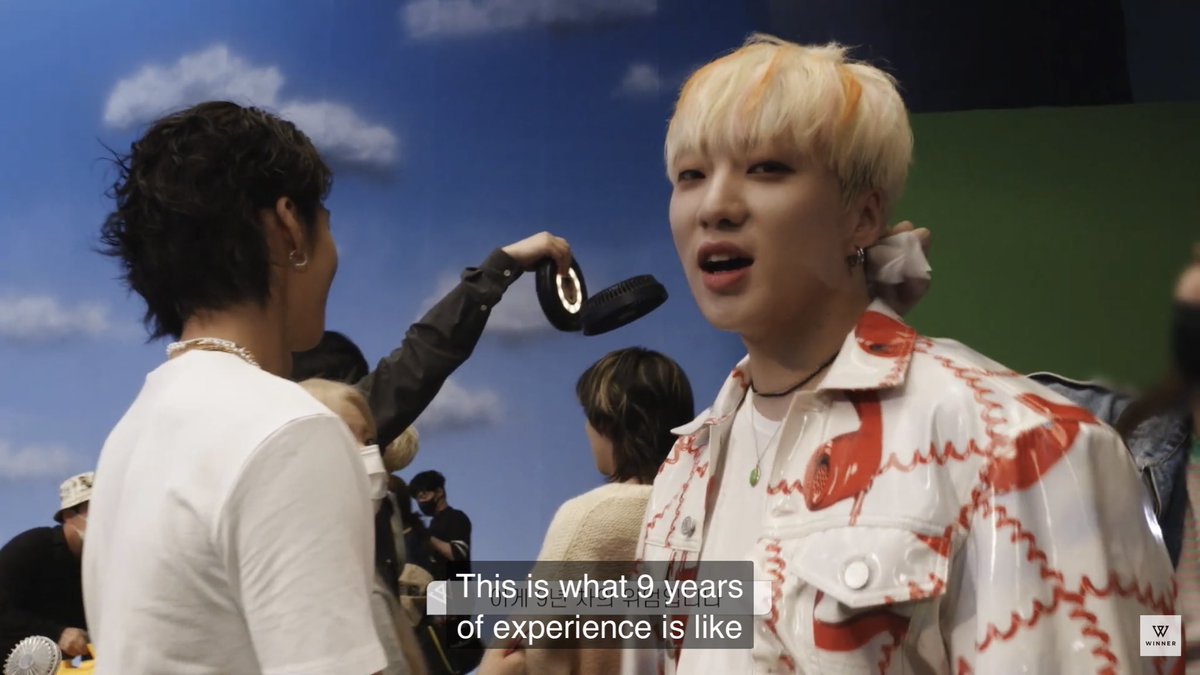 rugayainseo_twt's tweet image. "synchronized dance moves" LMAO??  he said it with his WHOLE CHEST 😭