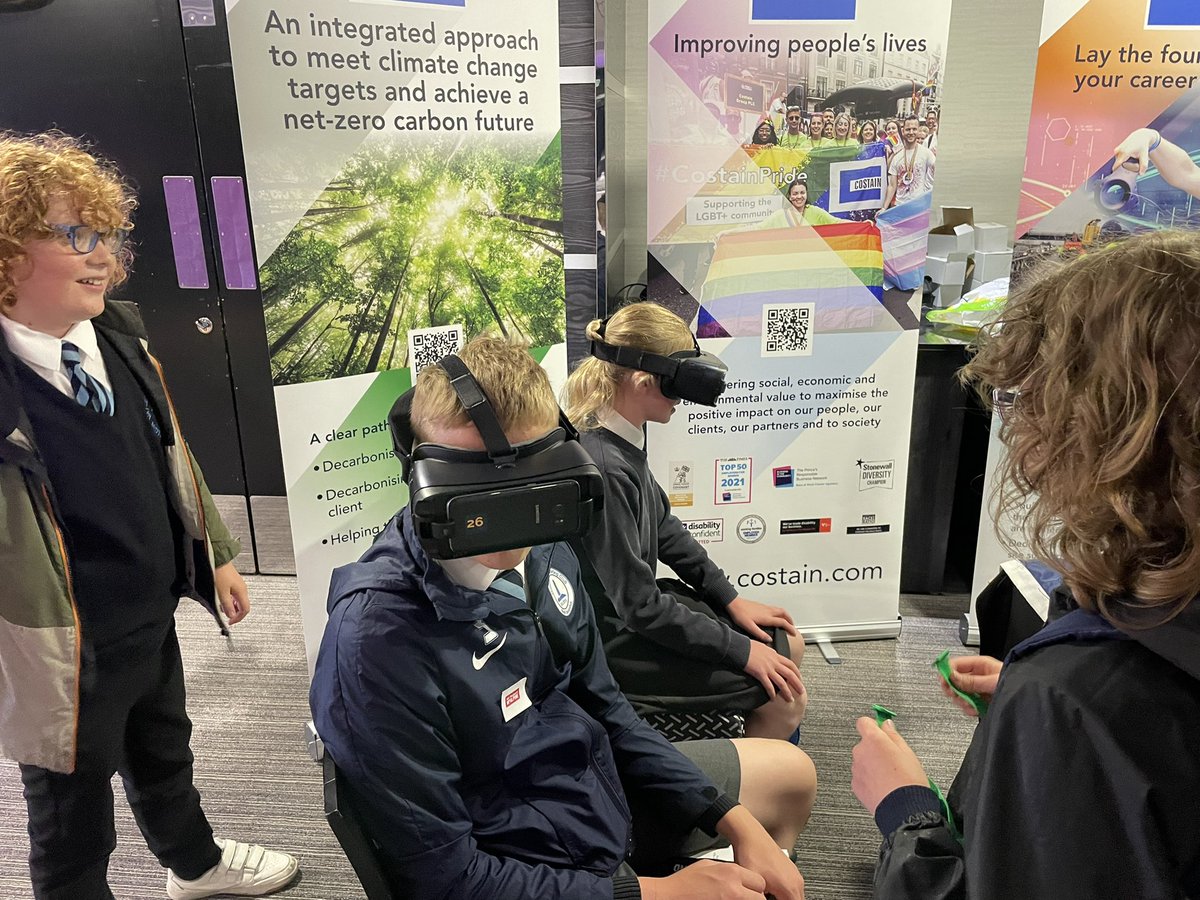 valleygardensnt's tweet image. Fantastic day #STEMFestNetZero pupils enjoyed so many activities put on by numerous North East industries. Massive thank you to all involved #vgmscomputing @NorthEastSTEMhub @NU_Foundation