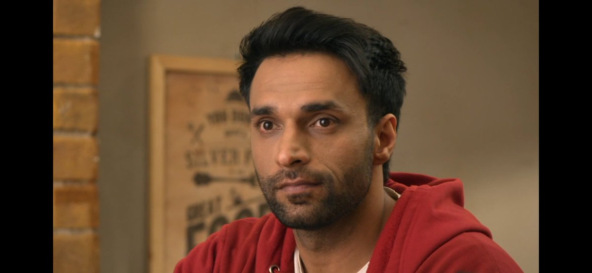 Chehre se sharif aur harkatton se 🤭🤭 the phase when they have started dating ❤️❤️ chori chori chupke chupke teanage harkatein 🥺😍❤️❤️❤️

#MoRan 
#ZiddiDilMaaneNa