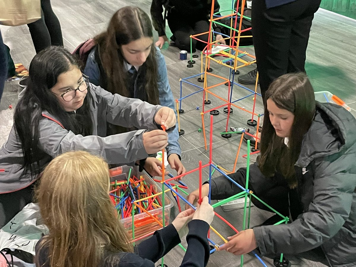 valleygardensnt's tweet image. Fantastic day #STEMFestNetZero #vgmscomputing @NorthEastSTEMhub @NU_Foundation