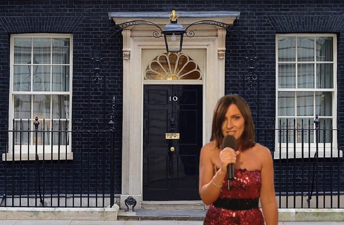 mschakraverty's tweet photo. YES DAVINA WE DO WANT ANOTHER ONE https://t.co/s53t6nF2AQ