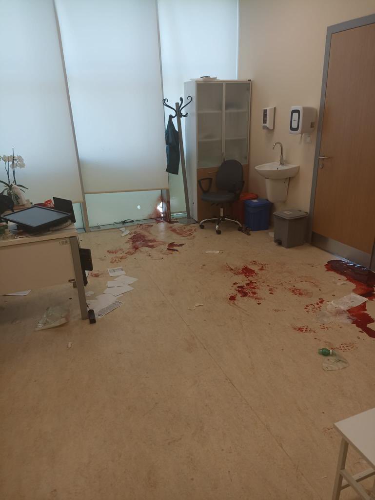 Kendi ülkenizin doktorlarını koruyamadınız! Değersizleştirdiniz, dövdünüz, öldürdünüz. Diyecek hiçbir şey bulamıyorum.Nefretinizde boğulun
 #konyasehirhastanesi