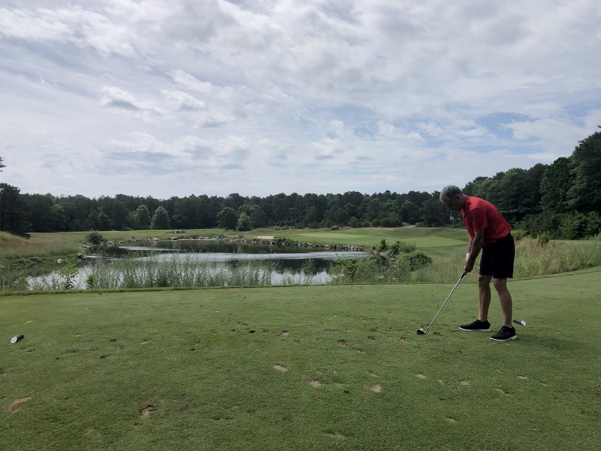 danramsey93's tweet photo. Beautiful morning in Cape Cod. Nothing says vacation like playing a sport you’re bad at with two strangers! https://t.co/CAZ0TH1IVL