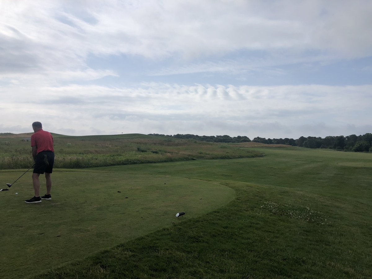 danramsey93's tweet photo. Beautiful morning in Cape Cod. Nothing says vacation like playing a sport you’re bad at with two strangers! https://t.co/CAZ0TH1IVL