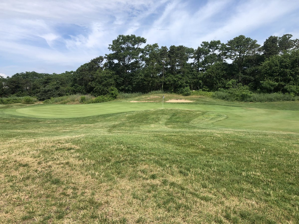 danramsey93's tweet photo. Beautiful morning in Cape Cod. Nothing says vacation like playing a sport you’re bad at with two strangers! https://t.co/CAZ0TH1IVL
