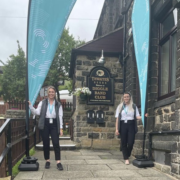 voneusbroadband's tweet image. Hey #Diggle, we're at the @DiggleBandClub today from 4PM to 8PM. If you're looking for a faster broadband, come down and have a chat with us.

#GoSuperfast #RuralConnected #BroadbandForAll 
@OldhamCouncil