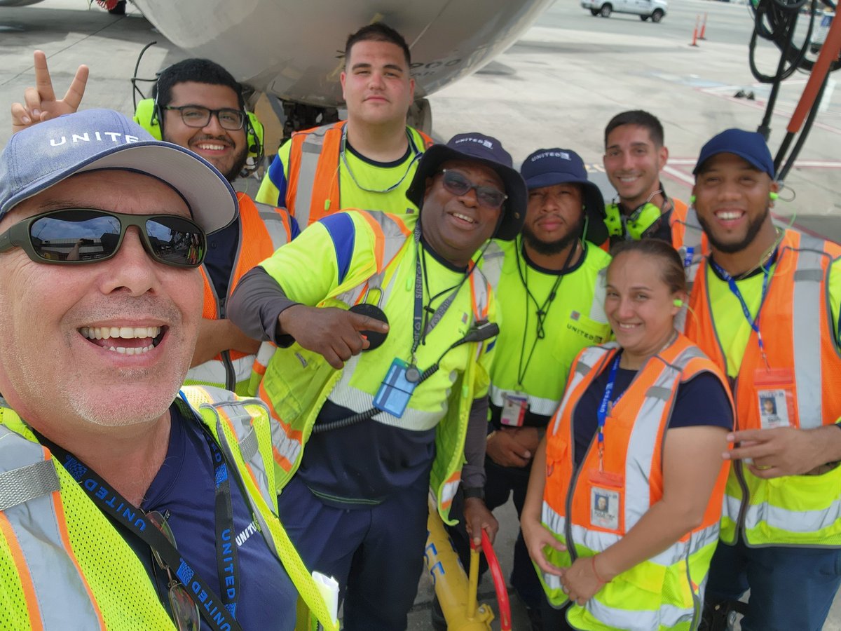 Tony Bresciani (@tonybresciani) on Twitter photo Nothing like finishing a flight early by working TOGETHER! #Core4live is coming to EWR...are you ready?
#goodleadstheway #consistencyteam <a href="/MikeHannaUAL/">Mike Hanna</a> <a href="/JMRoitman/">Jon Roitman</a> <a href="/KevinSummerlin5/">Kevin Summerlin</a> <a href="/rodney20148/">Rodney</a> <a href="/HendyGeorge/">George Hendy</a> <a href="/William3167/">William Baldwin</a> <a href="/HatterGlad/">TheGladHatter</a> <a href="/BsquaredUA/">Bradley Boyd</a> <a href="/Davidwi97357603/">David wisdom</a> <a href="/BruceDavisRed/">Bruce Davis</a> Nothing like finishing a flight early by working TOGETHER! #Core4live is coming to EWR...are you ready?
#goodleadstheway #consistencyteam <a href="/MikeHannaUAL/">Mike Hanna</a> <a href="/JMRoitman/">Jon Roitman</a> <a href="/KevinSummerlin5/">Kevin Summerlin</a> <a href="/rodney20148/">Rodney</a> <a href="/HendyGeorge/">George Hendy</a> <a href="/William3167/">William Baldwin</a> <a href="/HatterGlad/">TheGladHatter</a> <a href="/BsquaredUA/">Bradley Boyd</a> <a href="/Davidwi97357603/">David wisdom</a> <a href="/BruceDavisRed/">Bruce Davis</a>