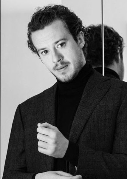 why is joseph quinn quite literally the prettiest man Ever