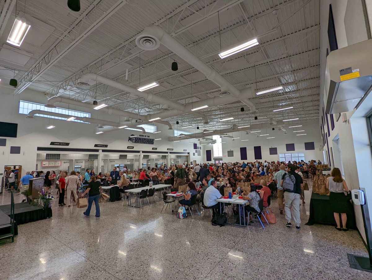 Chandler USD Tech (@cusdtech) on Twitter photo 2022-2023 is underway! Welcoming 300ish new teachers to <a href="/ChandlerUnified/">Chandler Unified School District</a> today at <a href="/ACPKnights/">Arizona College Prep High School</a>. We're so glad you've decided to make CUSD your professional home! 2022-2023 is underway! Welcoming 300ish new teachers to <a href="/ChandlerUnified/">Chandler Unified School District</a> today at <a href="/ACPKnights/">Arizona College Prep High School</a>. We're so glad you've decided to make CUSD your professional home!