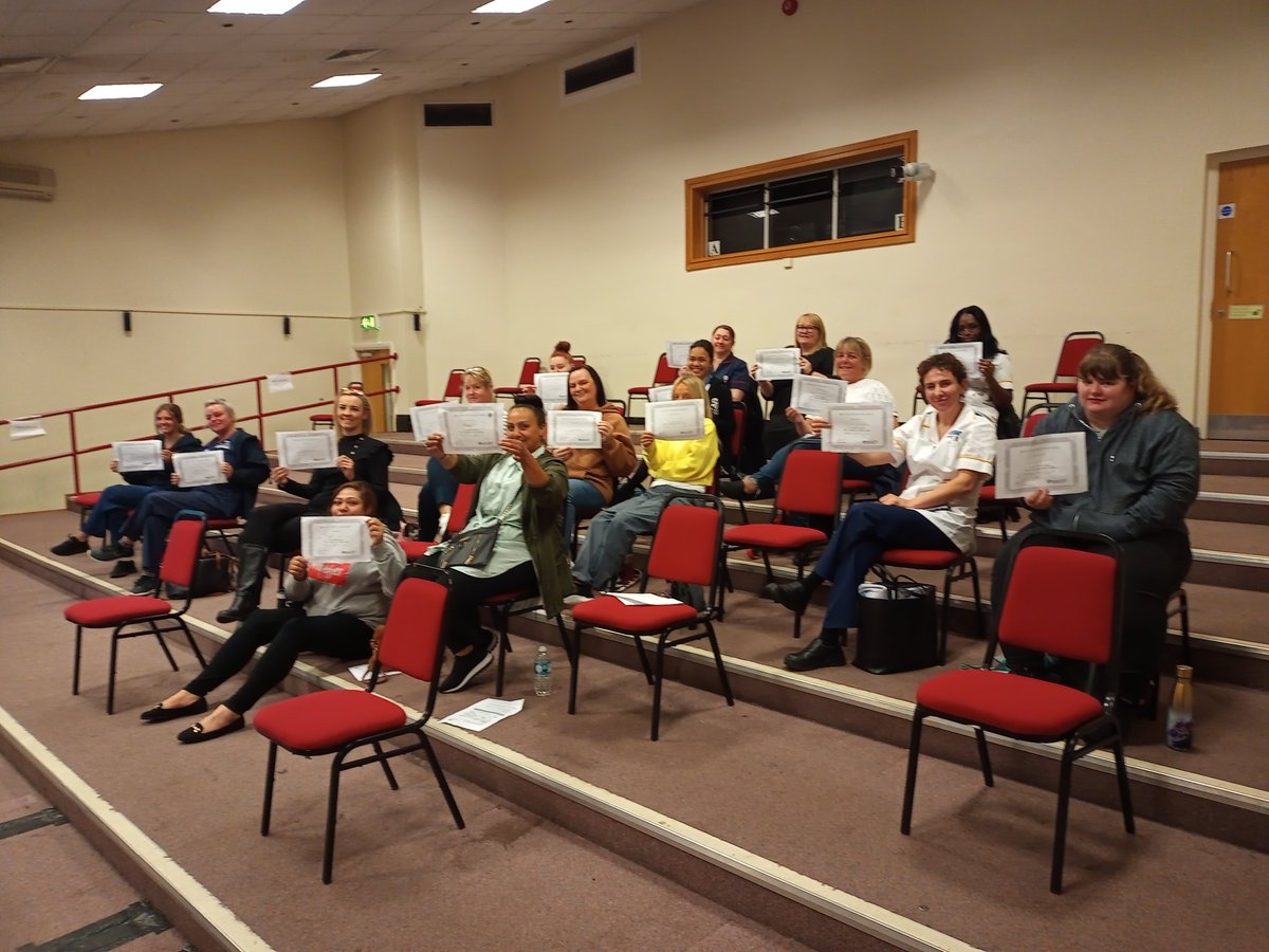 Cathypacific81's tweet photo. Feeling proud today at the launch of our Tier 3 Dementia and Delirium simulation training which is co hosted by the admiral nursing service and the frailty team at Royal Bolton hospital. Here are a few of our shining stars in action. https://t.co/nvdWBMCHOc