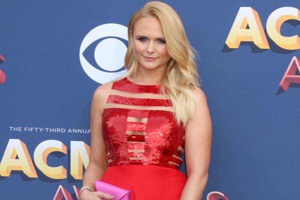 Looks like <a href="/mirandalambert/">Miranda Lambert</a> is having the best time camping! If only it wasn't so hot in FL.... <a href="/Susie_OnAir/">Susan Korgul</a> bit.ly/3P2V3mW