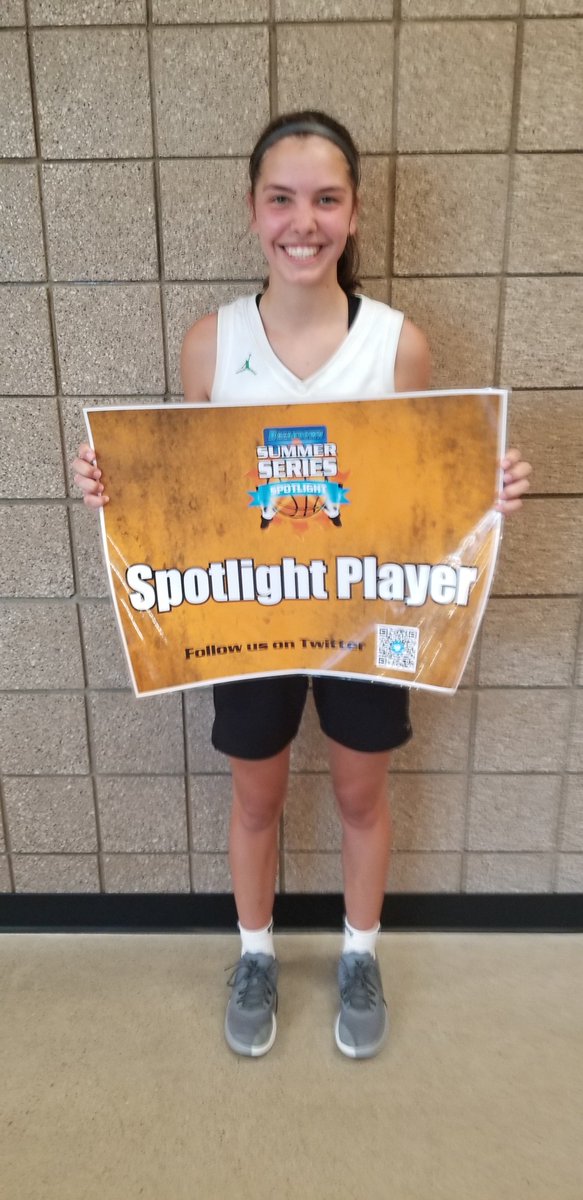 Rayna Spanier from Paynesville was named Summer Series Spotlight Player.   Rayna and her teammates are getting many hours of basketball this Summer. Check out Rayna's Q and A.  

breakdownsportsusa.com/news_article/s…
