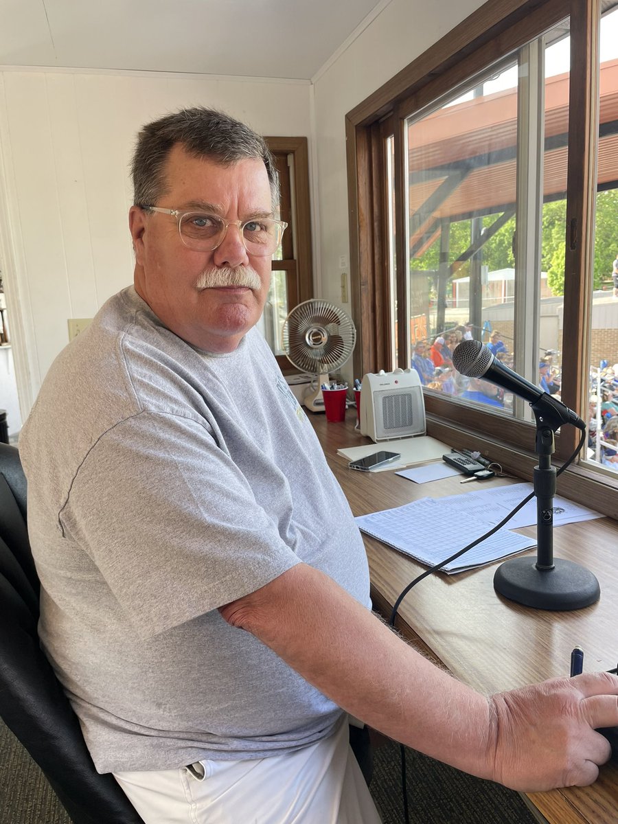 tom_brunswick's tweet photo. Want to recognize &amp; thank Barry Paynter as our PA announcer @ the Spring &amp; Acme baseball ⚾️ games for the Coldwater Cavaliers. His dedication &amp; loyalty to the program is tremendous. Barry helps create an upbeat baseball ⚾️ atmosphere @ the games. A fantastic job for many years! https://t.co/doZayhpxLi