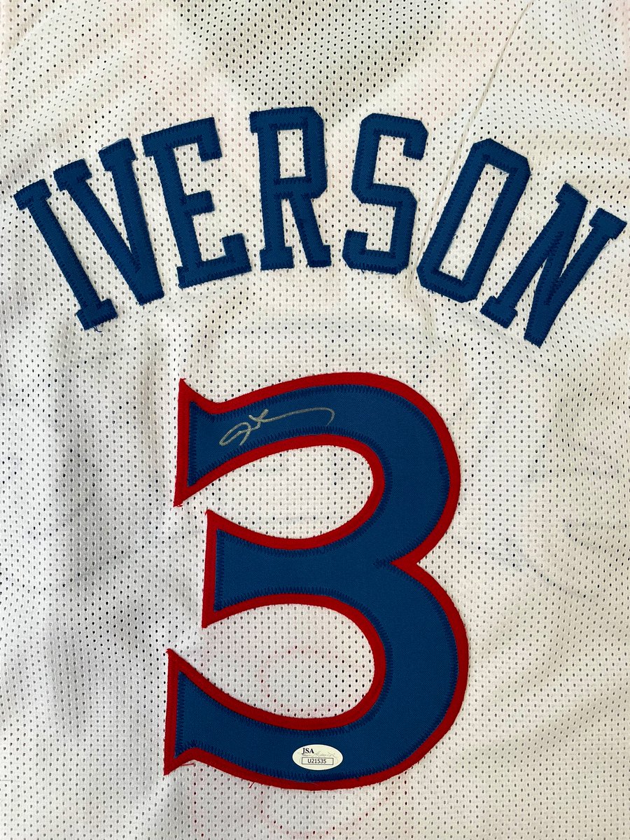 JoshReynolds24's tweet image. 🚨 NEW EPISODE, NEW GIVEAWAY 🚨

Giving away this signed @alleniverson jersey! To win:

1) Like &amp;amp; Retweet
2) Follow @DidTheSixersWin 
3) Follow @JoshReynolds24 
4) Follow @Thatsballfolks_ 

BONUS ENTRY: Reply with a screenshot of your review of That’s Ball Folks!

Good luck!