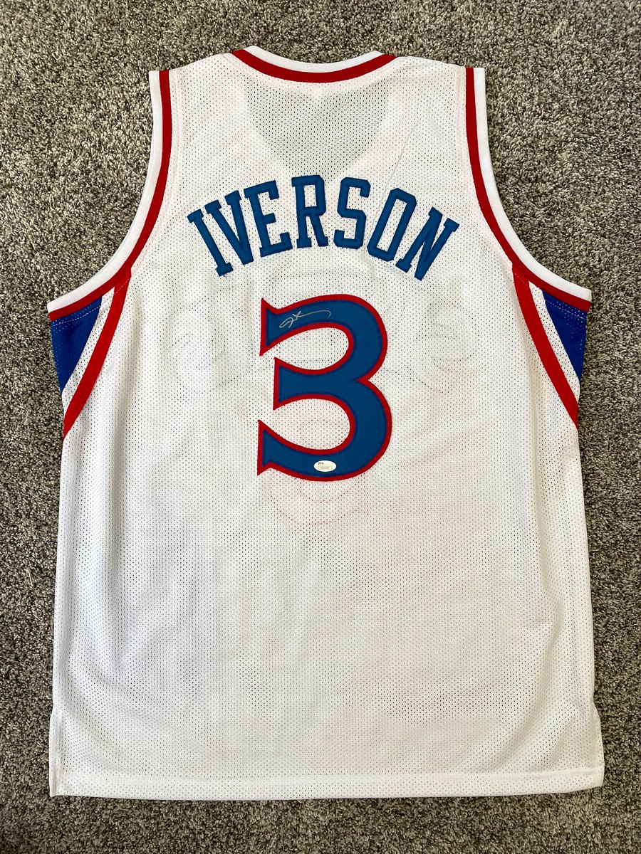 JoshReynolds24's tweet image. 🚨 NEW EPISODE, NEW GIVEAWAY 🚨

Giving away this signed @alleniverson jersey! To win:

1) Like &amp;amp; Retweet
2) Follow @DidTheSixersWin 
3) Follow @JoshReynolds24 
4) Follow @Thatsballfolks_ 

BONUS ENTRY: Reply with a screenshot of your review of That’s Ball Folks!

Good luck!