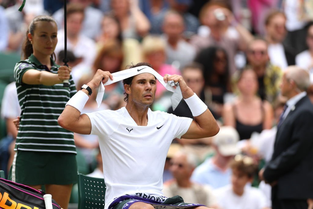 Despite dealing with an abdominal pain, Nadal fights back and takes set 2 against Taylor Fritz. #Wimbledon2022