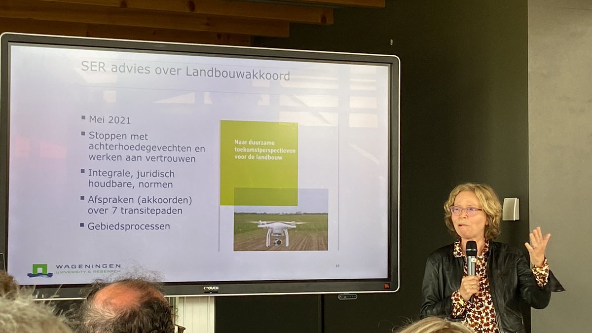 peterparee's tweet photo. On #European level open support on #interactive #innovation like professor @CatrienTermeer describes at #PhilipsFruittuin by #LIB is continued in @i2connect_EU: cherish such values! (because all values are vulnerable) https://t.co/PkAK1hYDvg