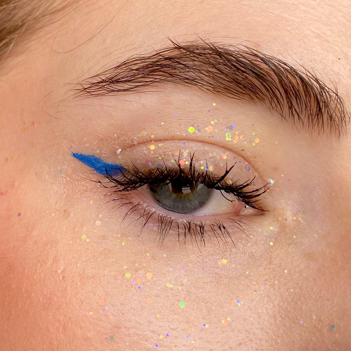 color and sparkle 🥰✨

.

💘