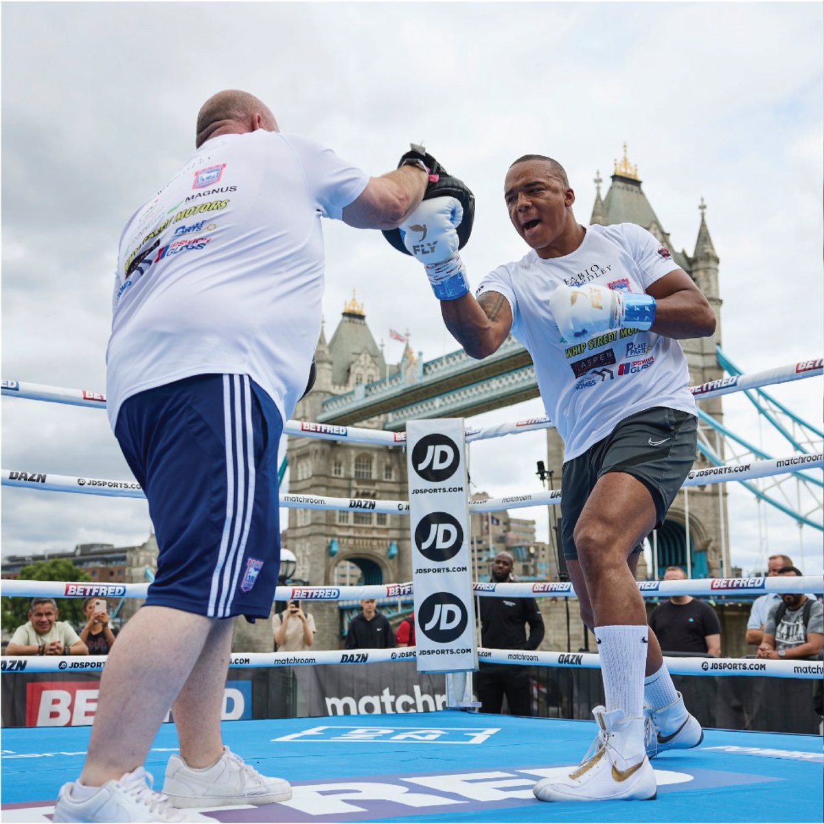 Public workout complete ✅ 

Up next...Press conference 🎙️

#TeamWardley #chisorapulev2
