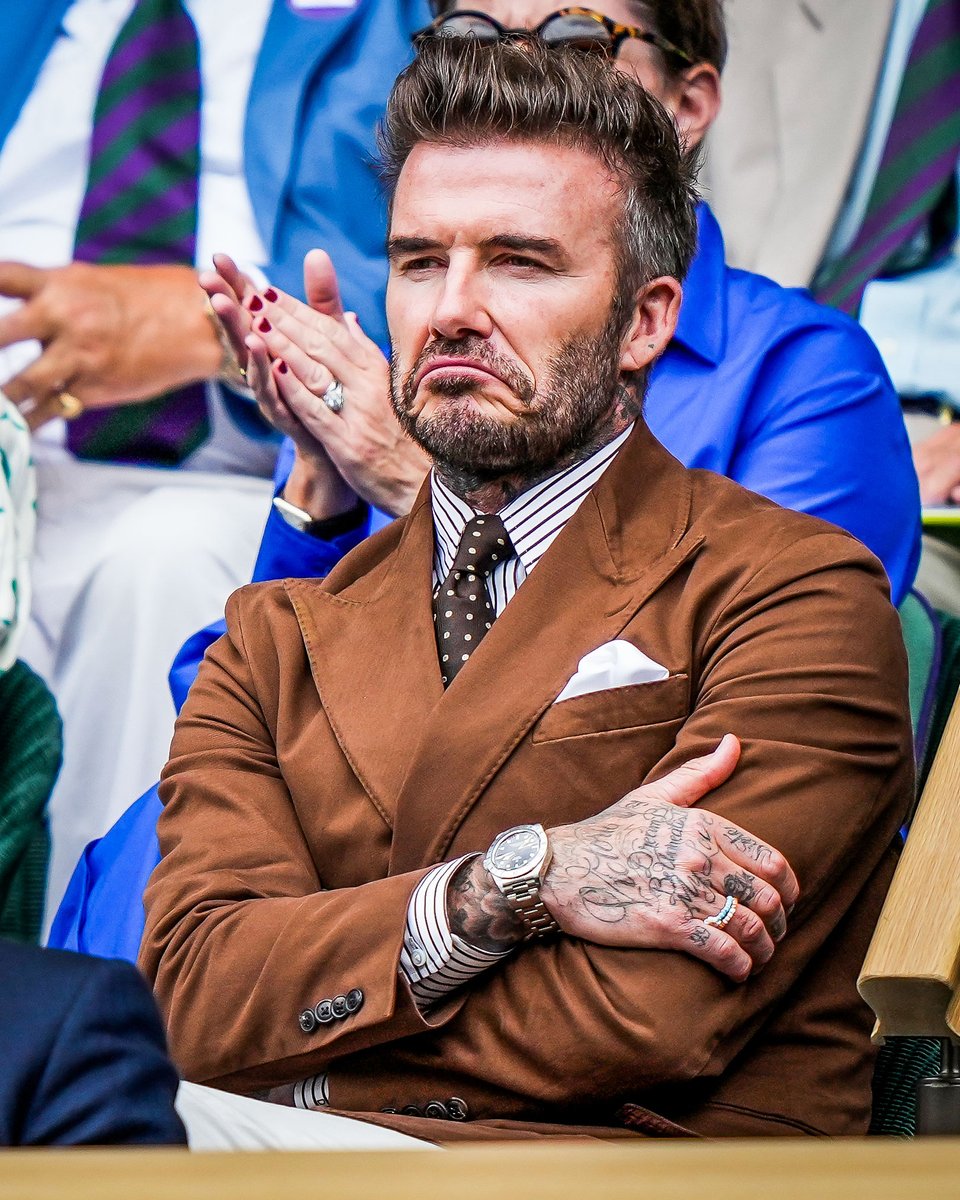 brfootball's tweet photo. David Beckham taking in the Wimbledon action 😎 https://t.co/QzCL8nCrIG