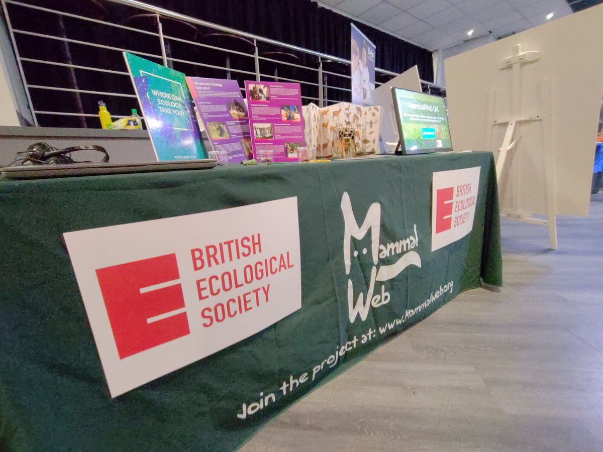 sarah7dickson's tweet image. Inspiring day at #STEMFestNetZero with @BritishEcolSoc and @rtcstem sharing my role as a marine mammal scientist and my @SciencesNCL research into dolphins and porpoises at offshore wind farms. Great to engage so many North East students in ecological and net zero #STEM careers!