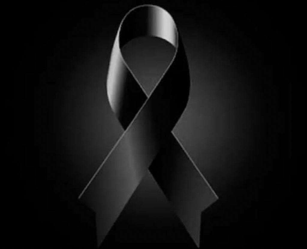 “Giderlerse gitsinler” dediğiniz doktorlardan biri daha gitmediği için ülkesinde bugün öldürüldü. #GörüyormusunFahrettinKoca #konyasehirhastanesi