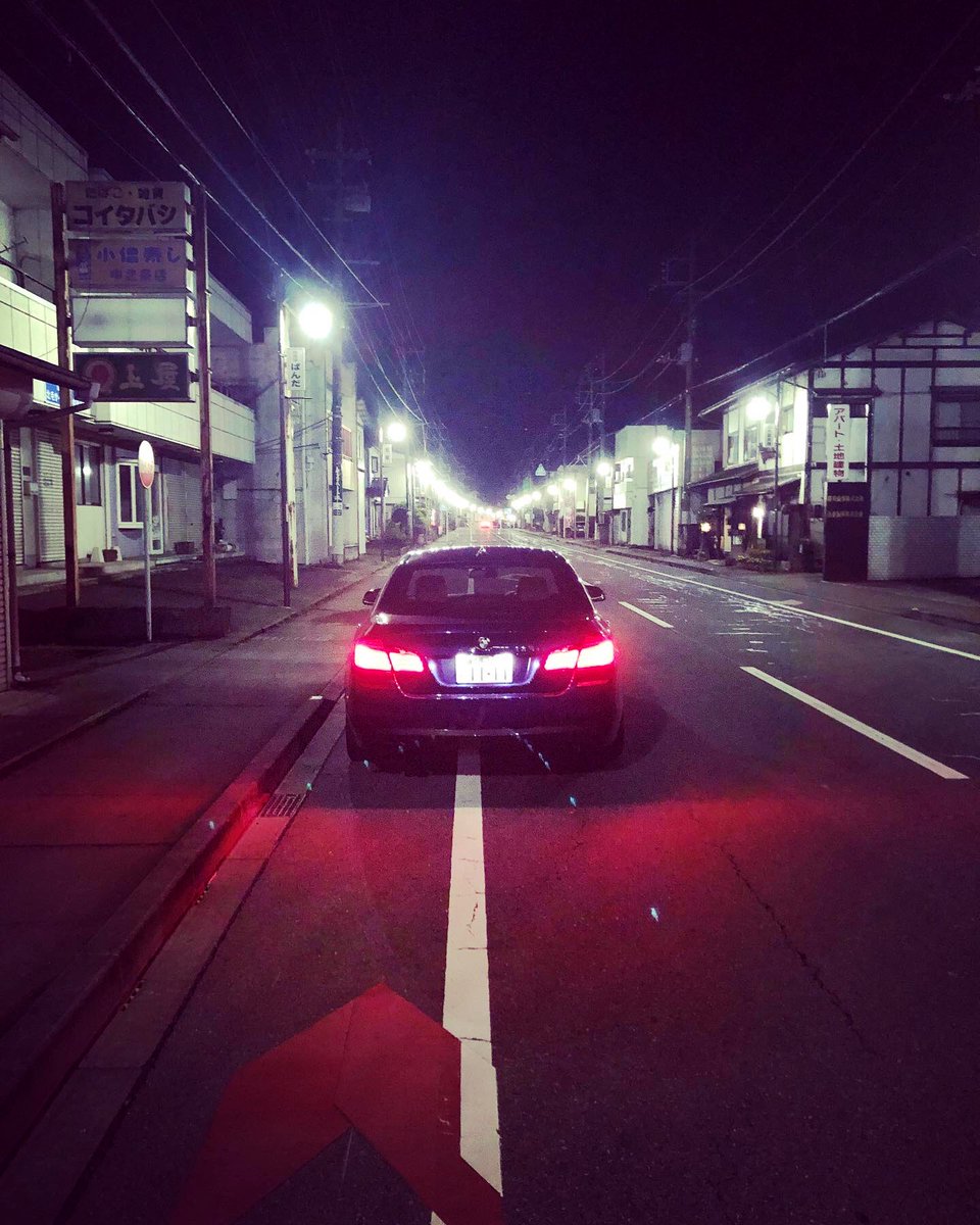 deepseabule1994's tweet photo. #f10 #528i #BMW 
#30thAnniversary 
#deepseablue 
#night https://t.co/8zqU1XUdfx