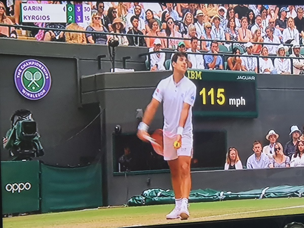 Respondi433's tweet photo. His experience of coping with much tougher matches and moments is keeping Kyrgios at a higher level than Garin in this match.

#Wimbledon2022 #Wimbeldon22 https://t.co/2dHl4funEW