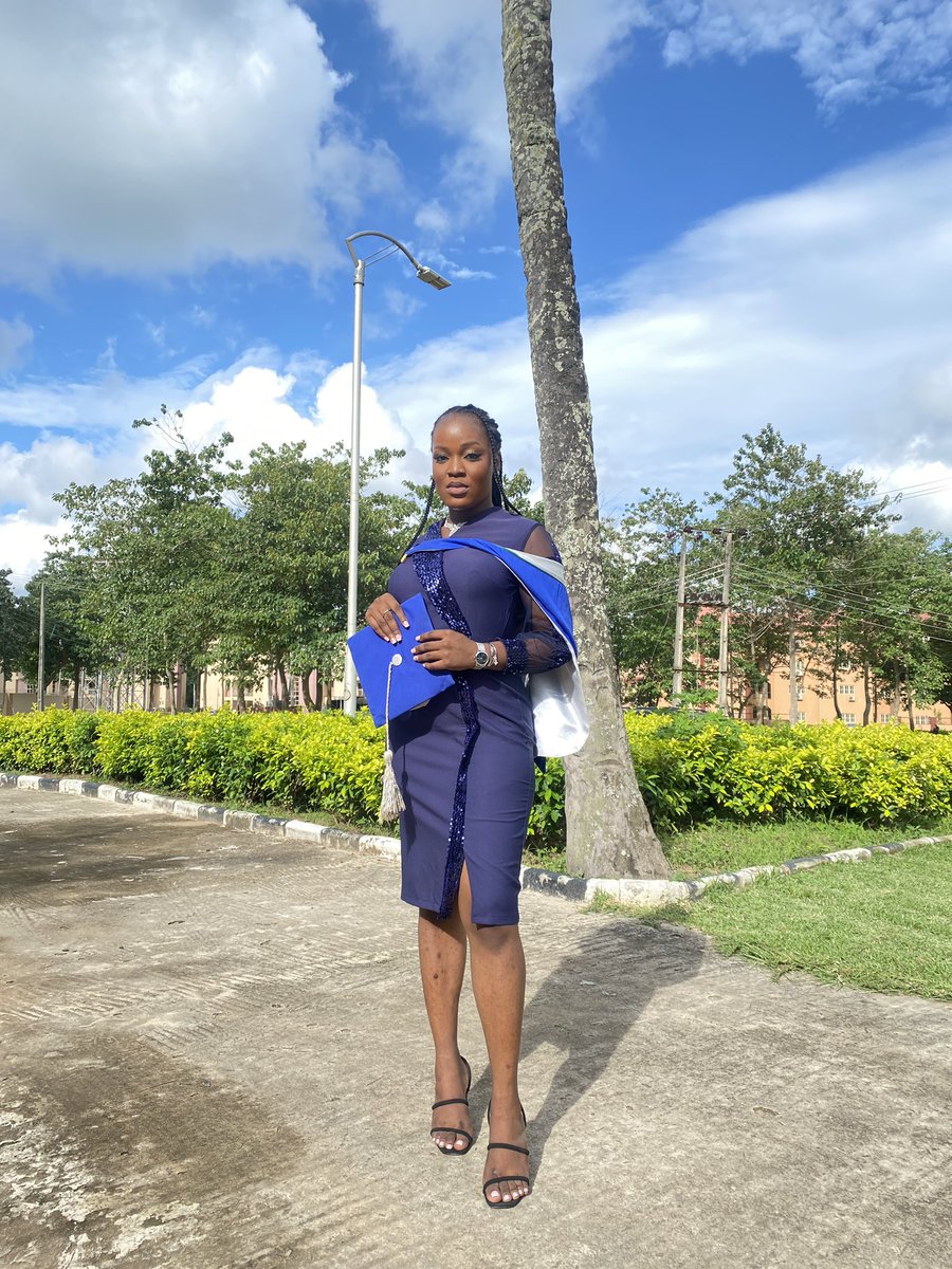 babyneedles's tweet photo. Got inducted into this Nursing profession 🤍💙✨ RN, RM 👩🏾‍⚕️💉 https://t.co/argAuLBb8L