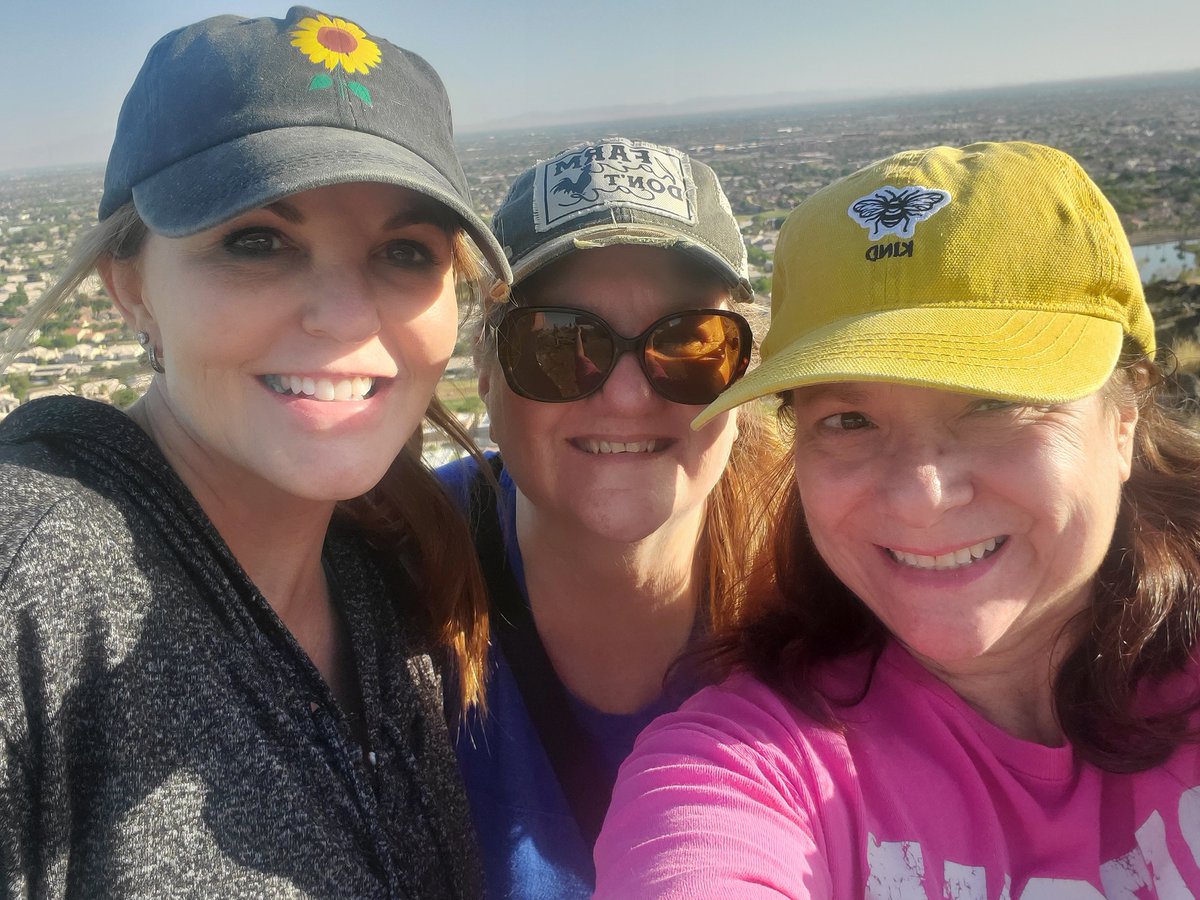 BCBSAZ's tweet photo. We asked our employees to share how they plan to #DoLife this summer. Here's what some said:
💙 Monique - Hikes with our Anozira
💙 Imran - Go on hikes and shoot nature photos
💙 Sherry - Early morning hikes with my dear friends of 40+ years
💙 Lynda - Pool time with my pups https://t.co/9zBuHVBAci
