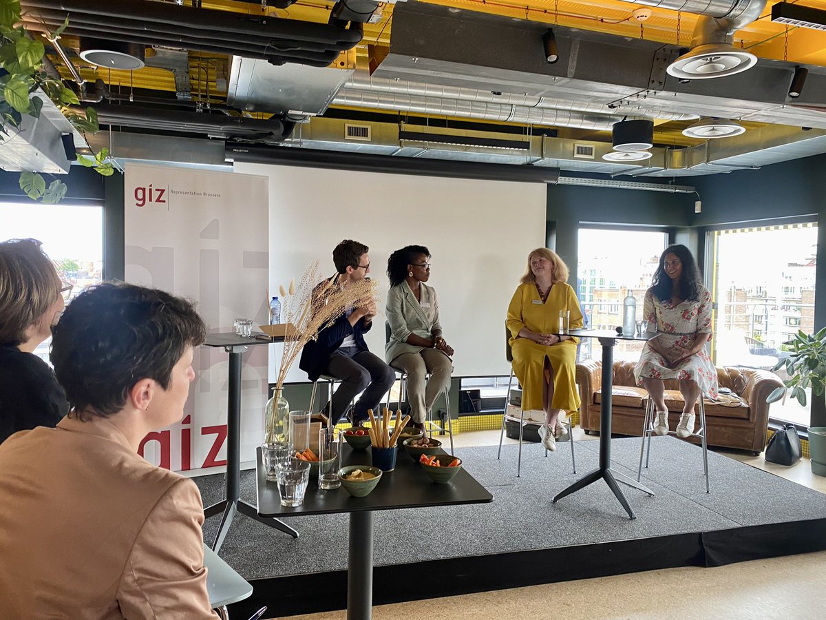 samiralinmac's tweet photo. Talking about how to bring youth to the table in international cooperation in a meaningful way at the @giz_gmbh Brussels 🇪🇺 summer reception with great speakers from @EU_Partnerships, @PlanEU (@SeeRap), @devex (@vchadw) and @elsazekeng. #EYY2022 https://t.co/a5TPS10xkc