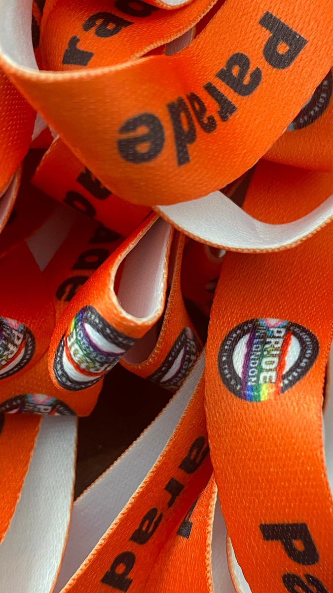 juleslockett06's tweet photo. Excited for the return of @PrideInLondon representing @LAS_LGBT @Ldn_Ambulance with @cahillag @LeeHyettPowell @AlexEwings @KMulligan97 - final plans &amp; prep being made this week with some surprises for colleagues #LASPride 💚🏳️‍🌈 https://t.co/xer7EJrW4O