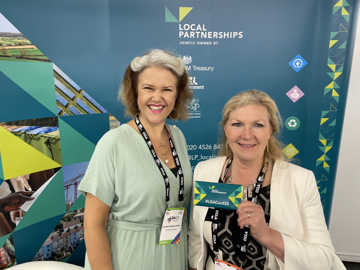 Great chat with ⁦@OvertonMarianne⁩ all things #localgov ⁦@LGAcomms⁩ #LGAconf22 Enjoy the chocolate!