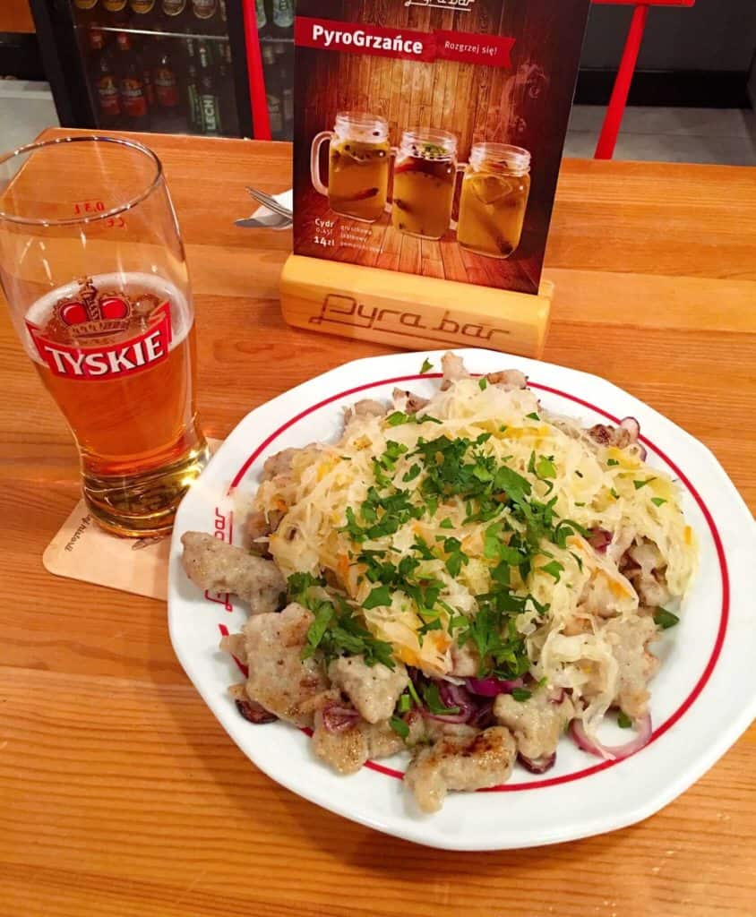 Wheregoesrose's tweet photo. @TraverseEvents potato meal at Pyra bar in Gdańsk. You can get potato cakes with all kinds of toppings, baked potatoes, potato dumplings, potato bowls! It was so affordable that I ordered two meals while dining solo: all my travel dreams come true at once! #polandvibes https://t.co/1iLnnhfOJb
