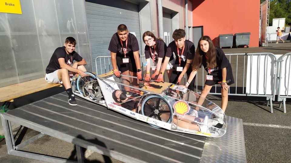 LINCEIESJANDULA's tweet photo. 🏎️ Hoy hemos llegado al circuito de Nogaro. Tras registrarnos, hemos montado nuestro taller y luego nuestro campamento en el camping.
👉El Lince ha quedado preparado para intentar que mañana miércoles a partir de las 8:00 pueda superar las Inspecciones Técnicas. https://t.co/om1fBKHDBR